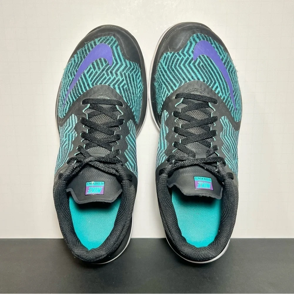 Womens NIKE FS Lite Run 3 Premium Running Shoes / Size 7.5